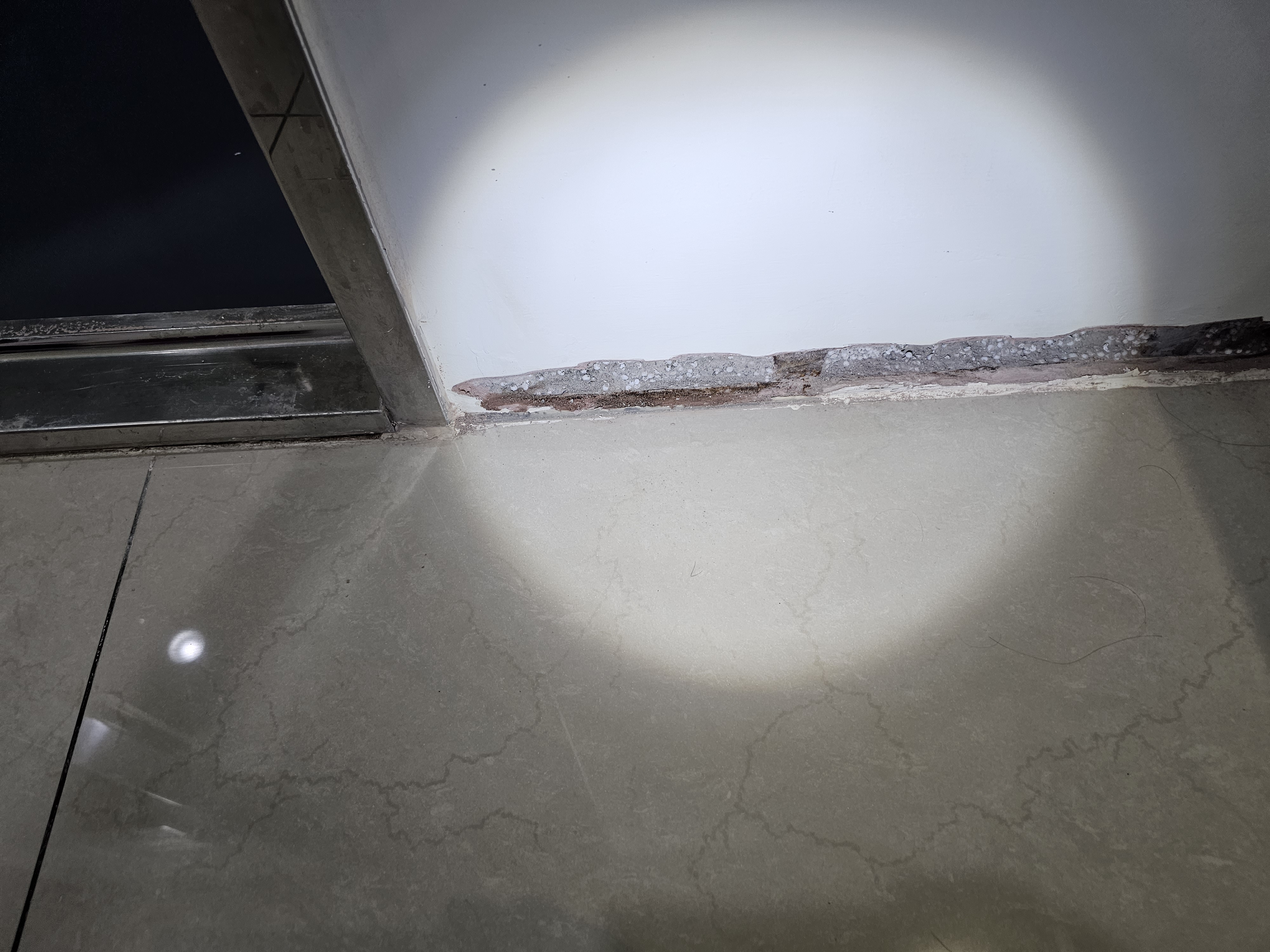 三重捷運菜寮站住戶端浴室地坪抓漏防水工程
