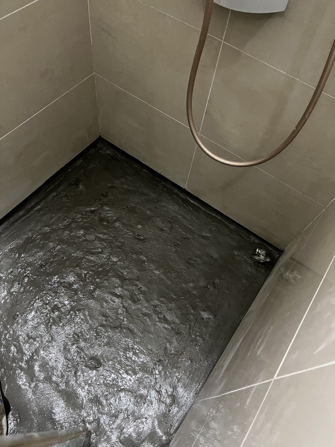 三重捷運菜寮站住戶端浴室地坪抓漏防水工程