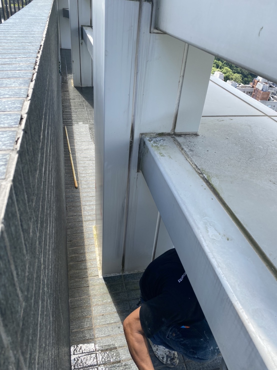 新店區公所住宅區公設屋頂抓漏作業